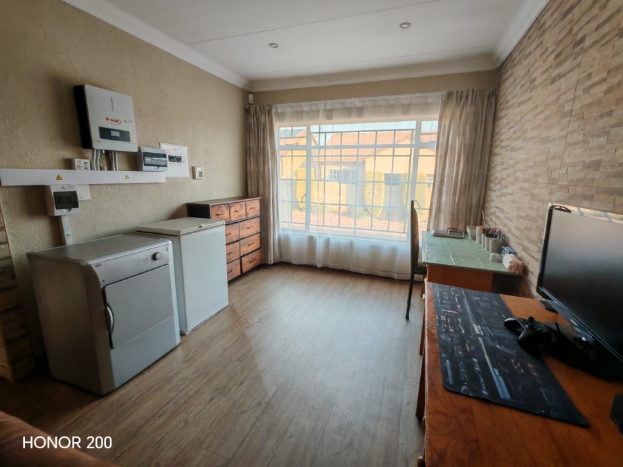 2 Bedroom Property for Sale in Sasolburg Ext 11 Free State